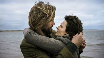 Nikolaj Coster-Waldau et Juliette Binoche dans "L'Epreuve" de Erick Poppe
 (Septième Factory)