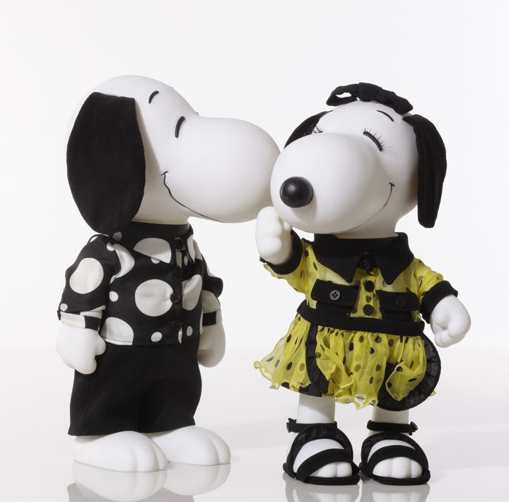 Snoopy &amp; Belle relookés par Emanuel Ungaro, septembre 2015 
 (PEANUTS WORLDWILDE LLC)