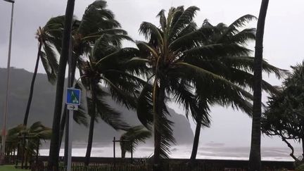 Intempéries : La Réunion frappée par le cyclone Batsirai