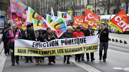 Des fonctionnaires manifestent &agrave; Nantes (Loire-Atlantique), le 6 septembre 2013. (ALAIN LE BOT / PHOTONONSTOP / AFP)