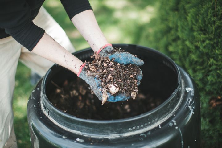 Une poubelle de compost, très utile pour le jardinage. (Illustration) (GETTY IMAGES / DIGITAL VISION)