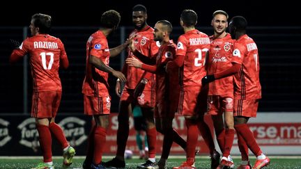 Les joueurs de Bastia Borgo lors d'un match face à Sedan, le 21 janvier 2022. (XAVIER GRIMALDI / MAXPPP)