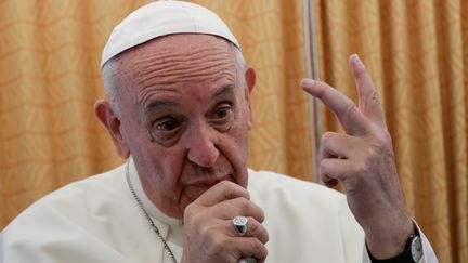 Le pape François&nbsp;s'est refusé samedi à donner des conseils aux Français pour départager les deux candidats de la présidentielle. (GREGORIO BORGIA / POOL /AFP)