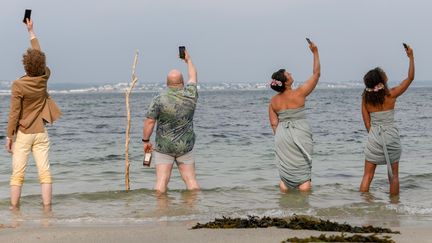 "Selfie" de Thomas Bidegain, Marc Fitoussi, Tristan Aurouet, Cyril Gelblat et Vianney Lebasque. (Copyright Apollo Films)