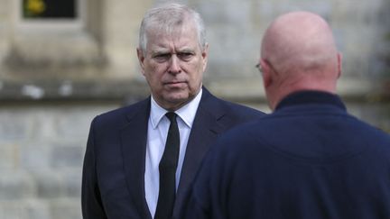 Le prince Andrew assiste à une messe en hommage à son père, le duc d'Edimbourg, le 11 avril 2021, au château&nbsp;de Windsor (Royaume-Uni).&nbsp; (AFP)