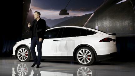 Voiture sans pilote Tesla : une enquête ouverte après le premier accident mortel