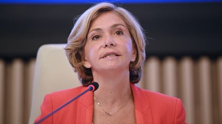 Valérie Pecresse, s'adresse à l'assemblée du conseil régional d'Ile-de-France à Saint-Ouen, le 2 juillet 2021. (MARTIN BUREAU / AFP)