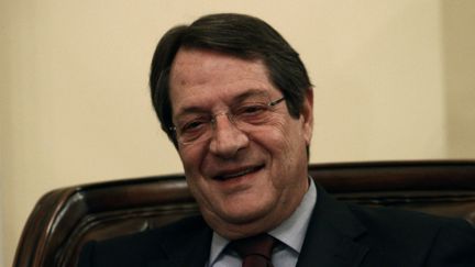 Le pr&eacute;sident chypriote, Nicos Anastasiades, le 4 avril, &agrave; Nicosie.&nbsp; (YIANNIS KOURTOGLOU / AFP)