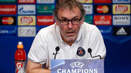 &nbsp; (L'entraîneur du PSG Laurent Blanc lors d'une conférence de presse avant le match PSG-Chelsea ©REUTERS/Benoit Tessier)