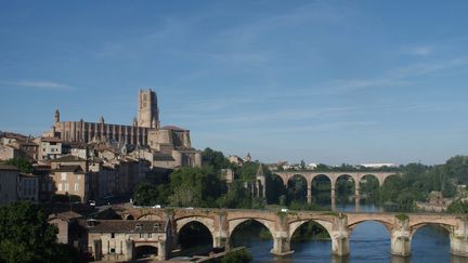 Les cloches de la cathédrale d'Albi (Tarn) ont sonné le mercredi 25 mars 2020 en hommage aux soignants et aux malades du coronavirus. (MAXPPP)