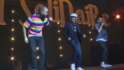 Bigflo, Oli et leur père au Zénith de Toulouse (F. Fraisse / France 3 Midi-Pyrénées)