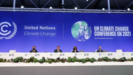 Alok Sharma, président de la COP26, s'exprime&nbsp;lors d'une séance à Glasgow (Royaume-Uni), le 9 novembre 2021. (DOMINIKA ZARZYCKA / NURPHOTO / AFP)