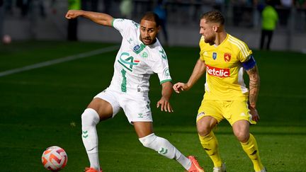 Yvann Maçon (Saint-Etienne) face à Rodez, lors du septième tour de Coupe de France, le 29 octobre 2022. (YVES SALVAT / MAXPPP)