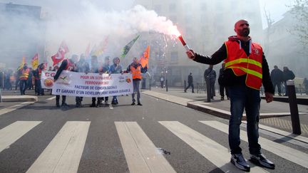 grève à la SNCF :  la bataille du décompte des jours