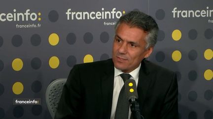 Rachid Nekkaz, opposant au président algérien, invité de franceinfo mardi 12 mars.&nbsp;
 (FRANCEINFO / RADIOFRANCE)