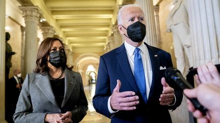 La vice-présidente américaine Kamala Harris et le président Joe Biden au Congrès, à Washington, le 6 janvier 2022. (AFP)