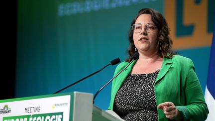 Cyrielle Chatelain, député écologiste de l'Isère, lors d'un meeting pendant la campagne des législatives européennes, le 2 juin 2024, à Aubervilliers (Seine-Saint-Denis). (ZAKARIA ABDELKAFI / AFP)