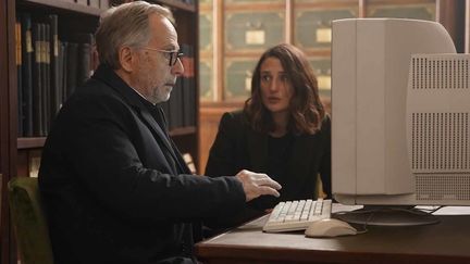 Fabrice Luchini et Camille Cottin à l'affiche du "Mystère Henri Pick" de Rémi Bezançon
 (Roger Arpajou / Gaumont)