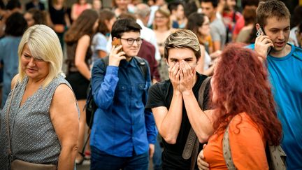 Un lycéen réagit à ses résultats du bac, le 5 juillet 2019 à Montluçon (Allier). (MAXPPP)