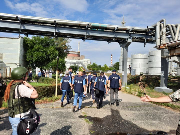 The arrival of IAEA inspectors at the Zaporijjia power plant.  (FRANCEINFO / RADIO FRANCE)