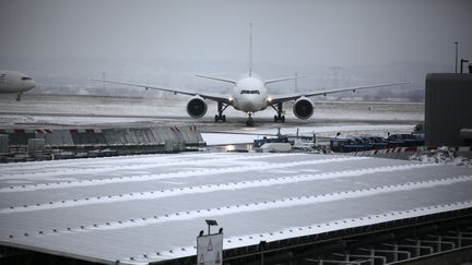 Un avion à Roissy-Charles de Gaulle (Seine-Saint-Denis)  (MAXPPP)