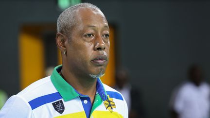 Jackson Richardson, alors coach de&nbsp;l'équipe du Gabon dont il a été sélectionneur, à Libreville le 22 janvier 2018.&nbsp; (STEVE JORDAN / AFP)