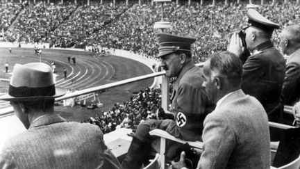 Adolf Hitler veut montrer la supériorité de la race aryenne lors des Jeux olympiques de Berlin en 1936.