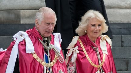 Le roi Charles III et la reine Camilla, à Londres (Royaume-Uni), le 15 mai 2024. (WIKTOR SZYMANOWICZ / ANADOLU / AFP)