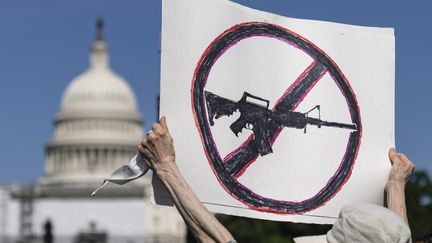 Manifestation contre les armes à feu devant le Capitole, à Washington (Etats-Unis), le 6 juin 2022 (DREW ANGERER / GETTY IMAGES NORTH AMERICA)