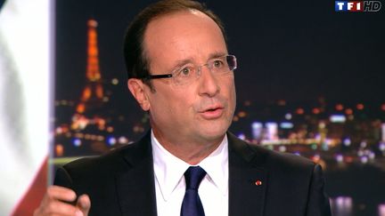 Fran&ccedil;ois Hollande &eacute;tait l'invit&eacute; du 20 h de TF1, le 9 septembre 2012. (TF1 / AFP)