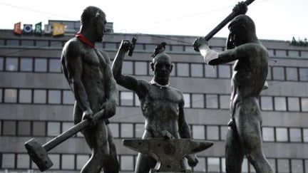 Sculpture à la gloire du travail à Helsinki, en Finlande. (Afp/ Jonathan Nackstrand)