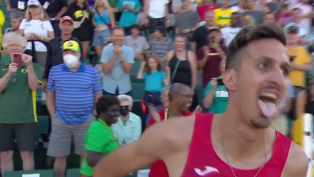 Le Marocain Soufiane El-Bakkali s'est montré le plus rapide sur cette finale du 3 000 mètres steeple des Mondiaux d'Eugene. L'athlète de 26 ans décroche ainsi sa première médaille d'or mondiale avec un chrono de 8 minutes 25 secondes et 13 centièmes. Après une bonne première partie de course, le Français Mehdi Belhadj termine finalement treizième.