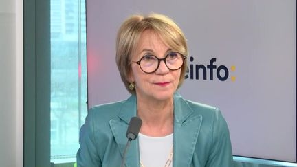 Florence Lustmann, présidente de France Assureurs, le 30 mars 2023. (FRANCE INFO / RADIO FRANCE)