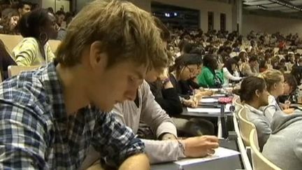 Des étudiants dans une université belge. (FTV)