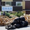 L'usine GM&amp;S bloquée par des salariés à La Souterraine (Creuse), le 21 juin 2017.&nbsp; (PASCAL LACHENAUD / AFP)