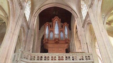 L'orgue de Arques-la-Bataille (P. Cornily France 3 Normandie)