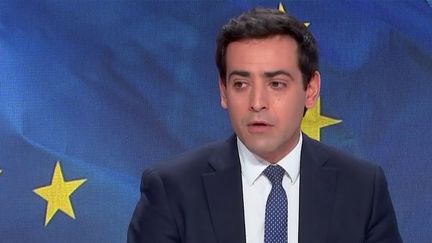 Stéphane Séjourné, président du groupe Renew au Parlement européen et eurodéputé LREM, était l'invité du 8h30 franceinfo, vendredi 19 novembre 2021. (FRANCEINFO)