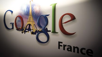 Le logo de Google, &agrave; Paris, le 10 d&eacute;cembre 2013. (JOEL SAGET / AFP)