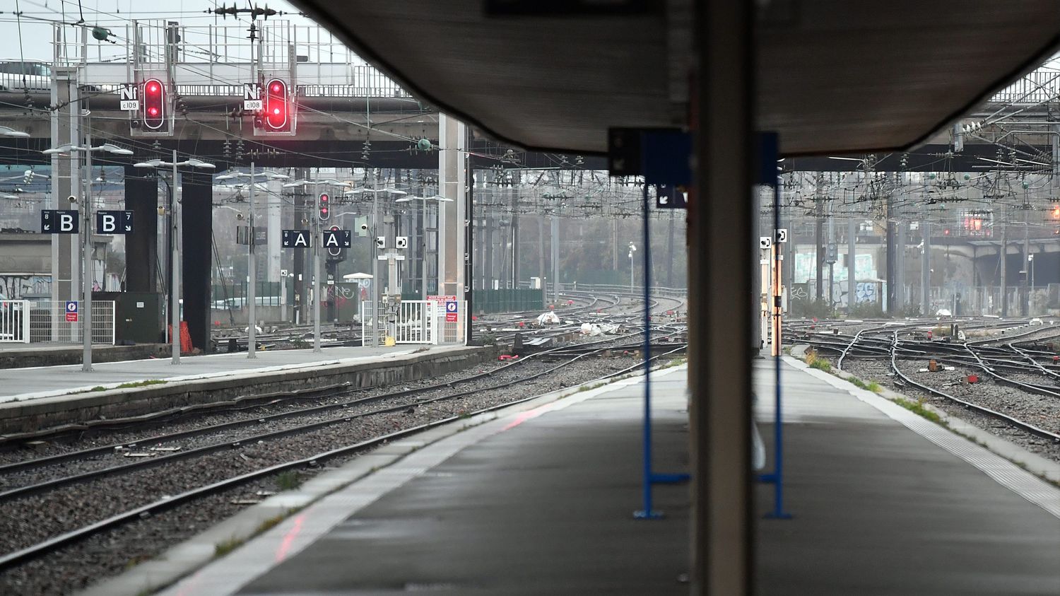 Grève Du Lundi 9 Décembre : La SNCF Annonce Une Journée "extrêmement ...