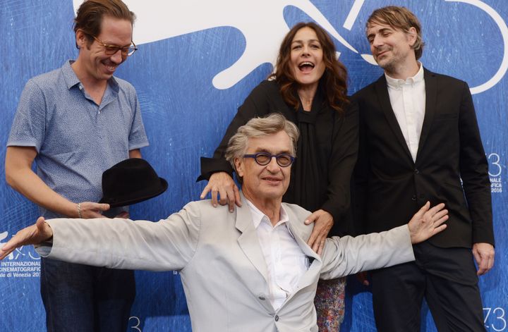 Wim Wenders et les comédiens des "Beaux jours d'Aranjuez", Sophie Semin, Reda Kateb et Jens Harzer.
 (FILIPPO MONTEFORTE / AFP)