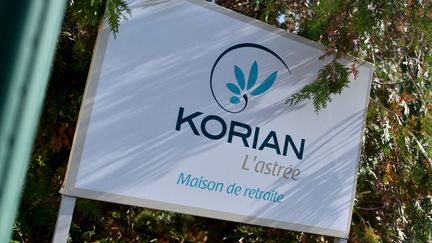 Le logo d'une maison de retraite du groupe Korian. Photo d'illustration. (REMY PERRIN / MAXPPP)