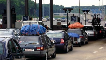 &nbsp; (Départ en vacances des juilletistes au péage de St Arnoult sur l'autoroute A10 © Maxppp)