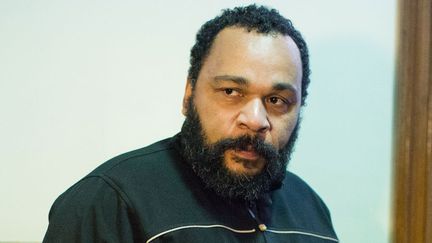 Dieudonné au Palais de justice de Paris (4 février 2015)
 (Revelli-Beaumont / SIPA)