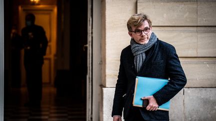 Le ministre des Relations au parlement Marc Fesneau arrive à l'hôtel de Matignon le 20 novembre 2020. (XOSE BOUZAS / HANS LUCAS / HANS LUCAS VIA AFP)