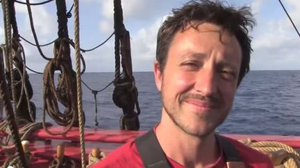 &nbsp; (Grégoire Lecalot, marin et envoyé spécial de France Info © L'Hermione)