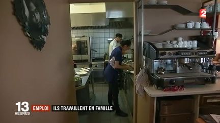 Les équipes de France 2 sont parties lundi 17 juillet à la rencontre de celles et ceux qui ont décidé de travailler en famille. (FRANCE 2)