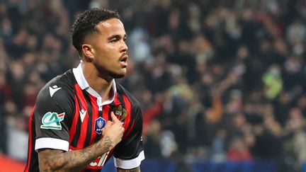 Justin Kluivert célèbre son&nbsp;doublé à la 49e minute du quart de finale de Coupe de France face à Marseille, le 9 février 2022. (VALERY HACHE / AFP)