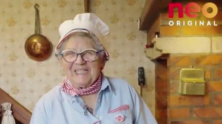 Réseaux sociaux : "mamie pommes", 85 ans, fait le buzz avec sa recette de la tarte tatin