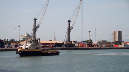 Dans le port de Cotonou (Bénin) le 28 mai 2019. (PROSPER DAGNITCHE / AFP)