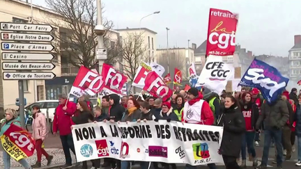 Réforme des retraites : les manifestants restent déterminés en cette 5ème journée de mobilisation (FRANCE 3)